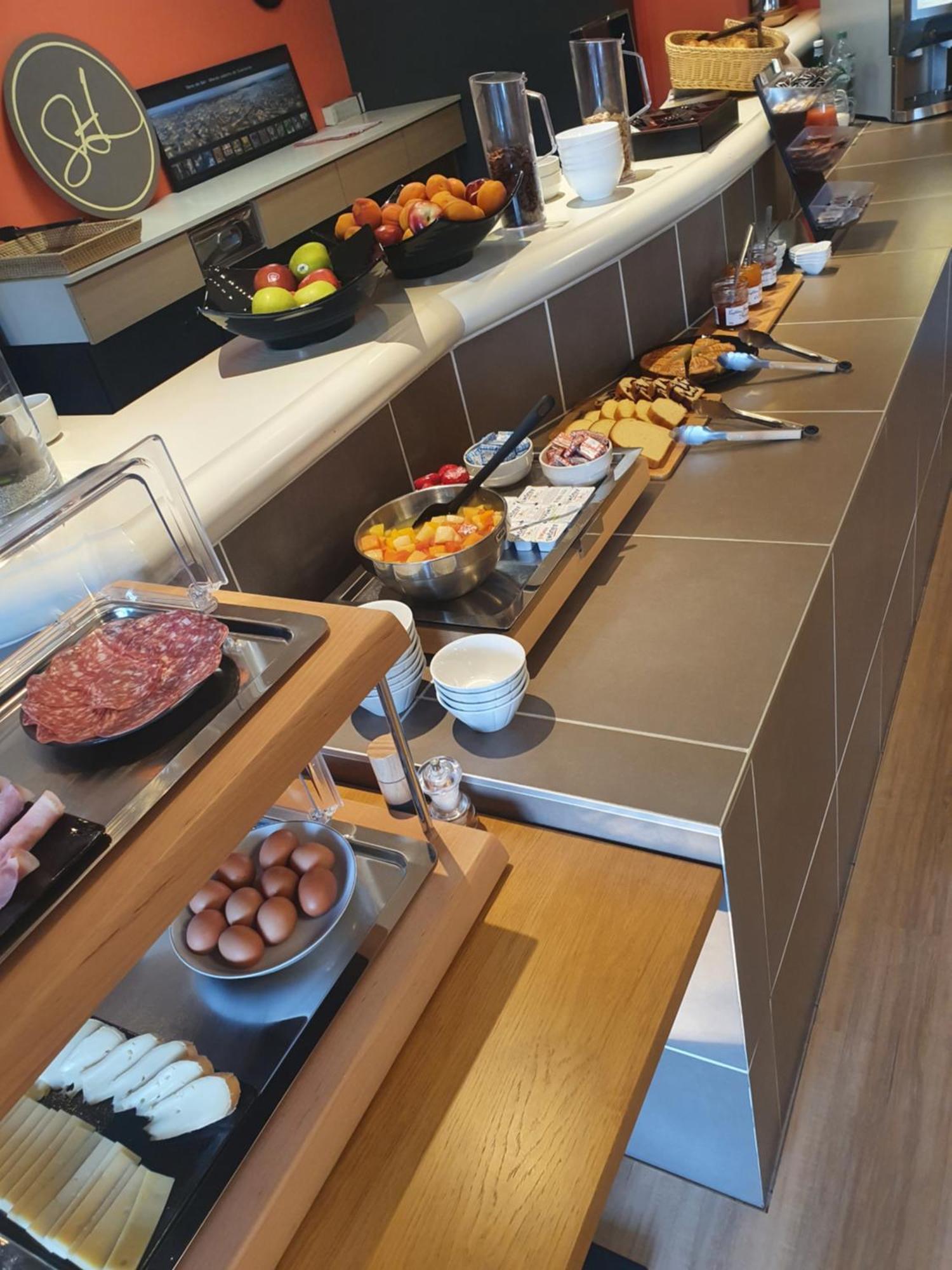 萨乐酒店 波尔尼克 外观 照片